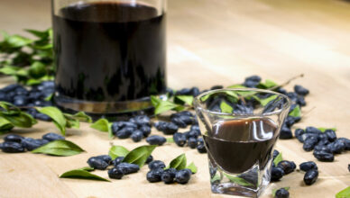 Liquore di mirto nero, la ricetta tradizionale sarda